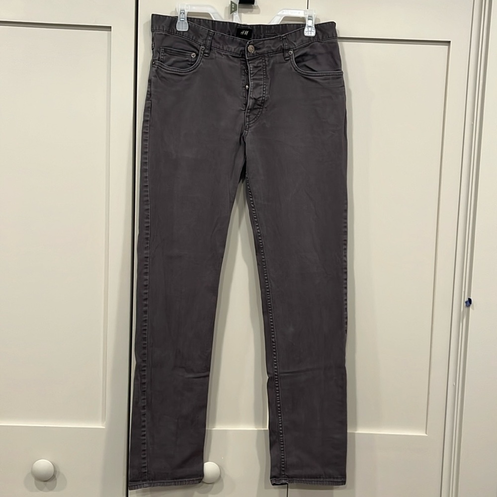 UGC-H&M Men’s Slim Fit Jeans 32/30 Button Fly